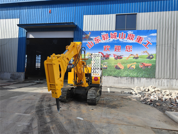 履帶破碎錘生產廠家