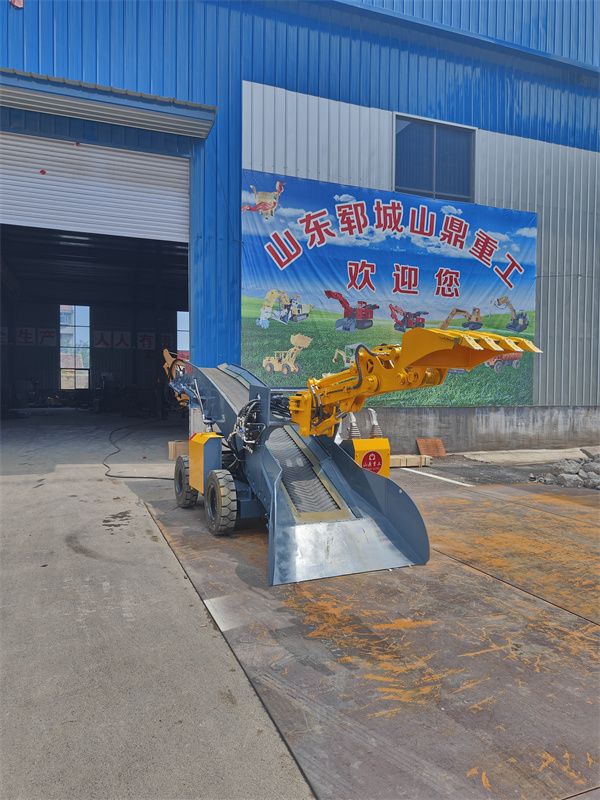 輪胎式挖掘式裝載機(jī)